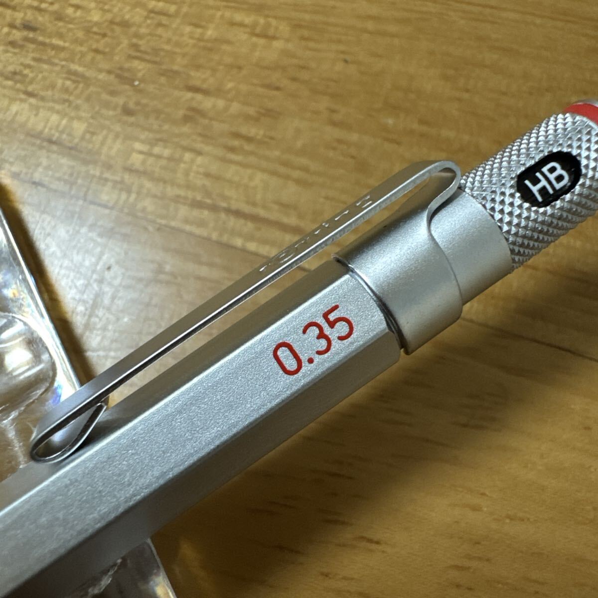 新品 廃盤 Rotring ロットリング 600 シャーペン 0 35mm シルバー 旧型