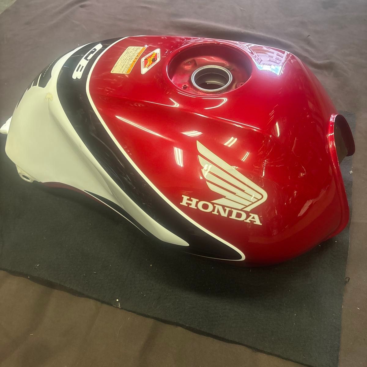 CB400SF SB ホンダ純正ノーマルフューエルガソリンタンク