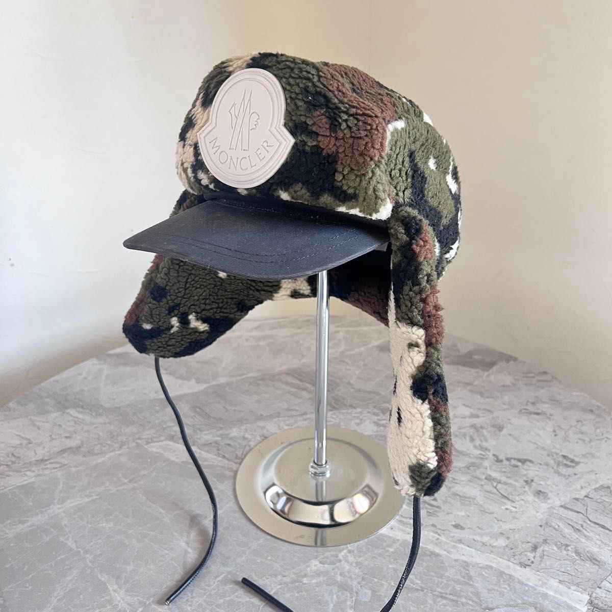 MONCLER モンクレール フライトキャップ 迷彩 デカロゴ キャップ 帽子