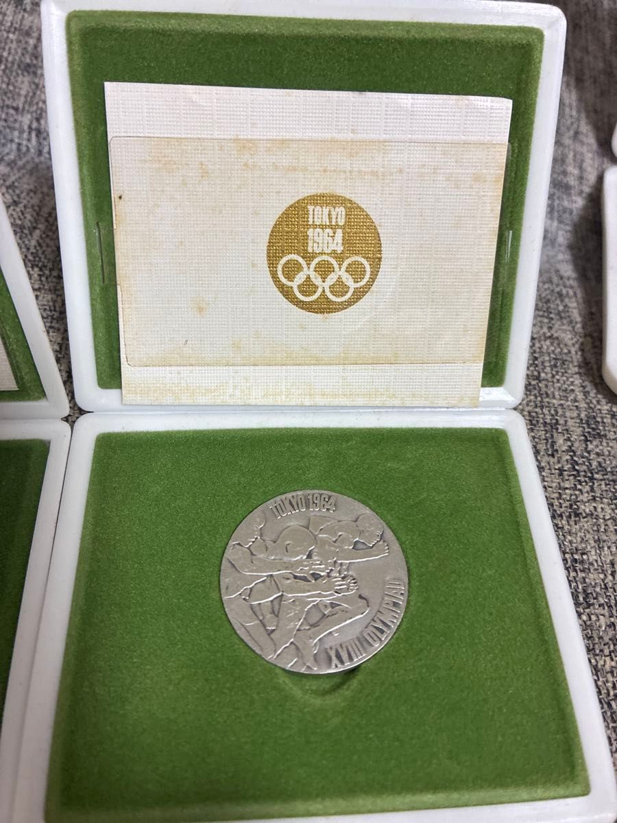 東京オリンピック1964】公式記念メダル 銀・銅 2種セット ケース付