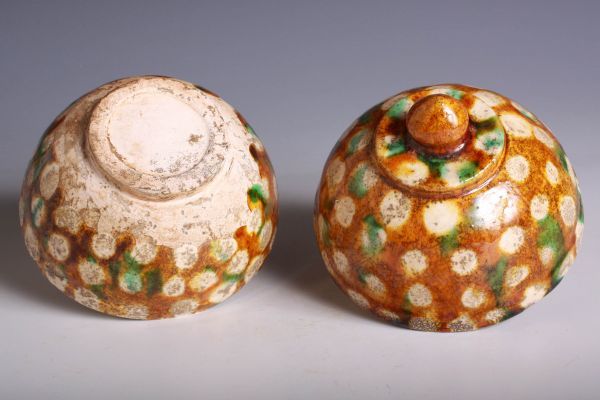 NK23888 中国陶器 唐三彩 蓋器 蓋盒式香薰 茶道具 香合 検:唐三彩 中国