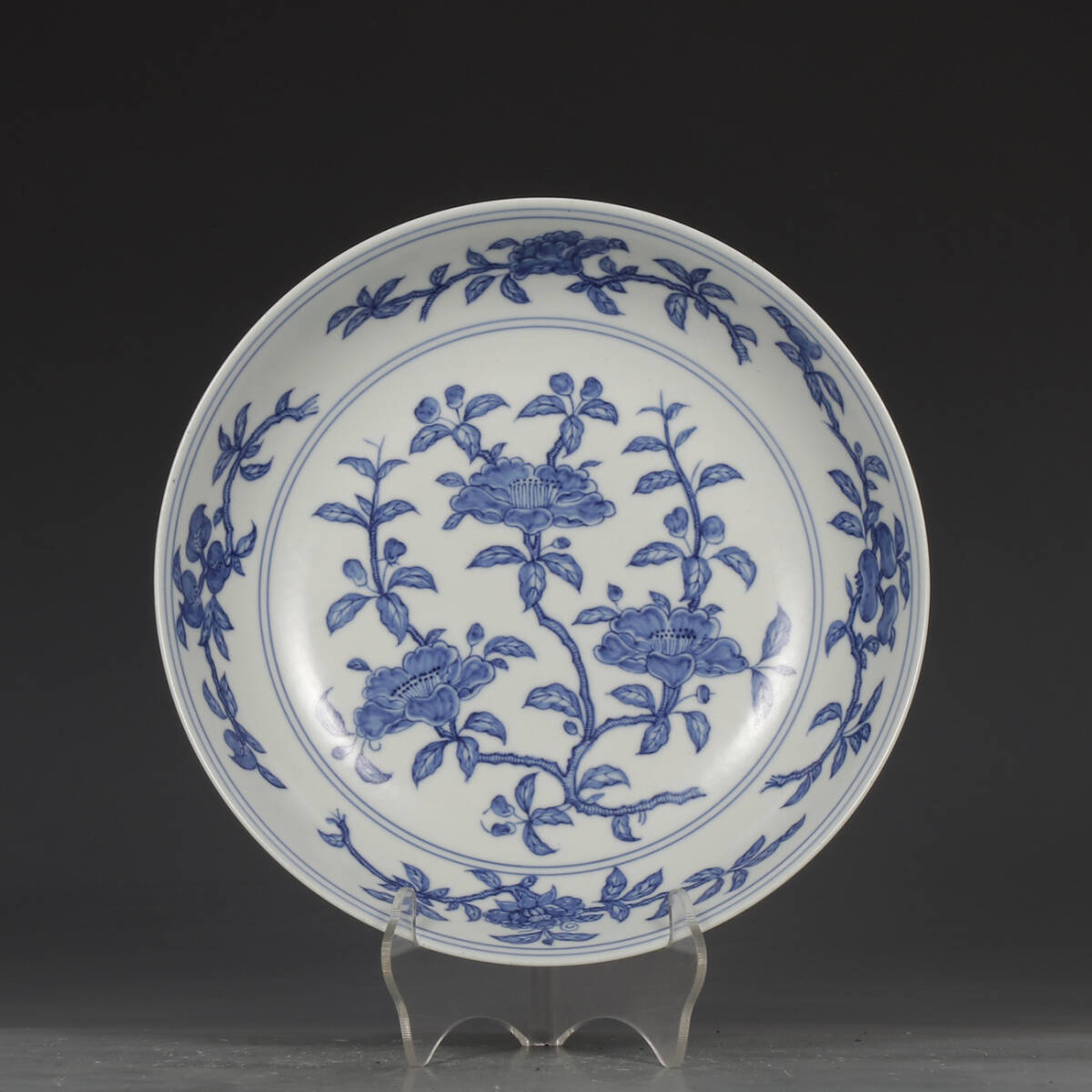 大明成化年製 古染付花卉紋盤 明 青花花卉紋盤