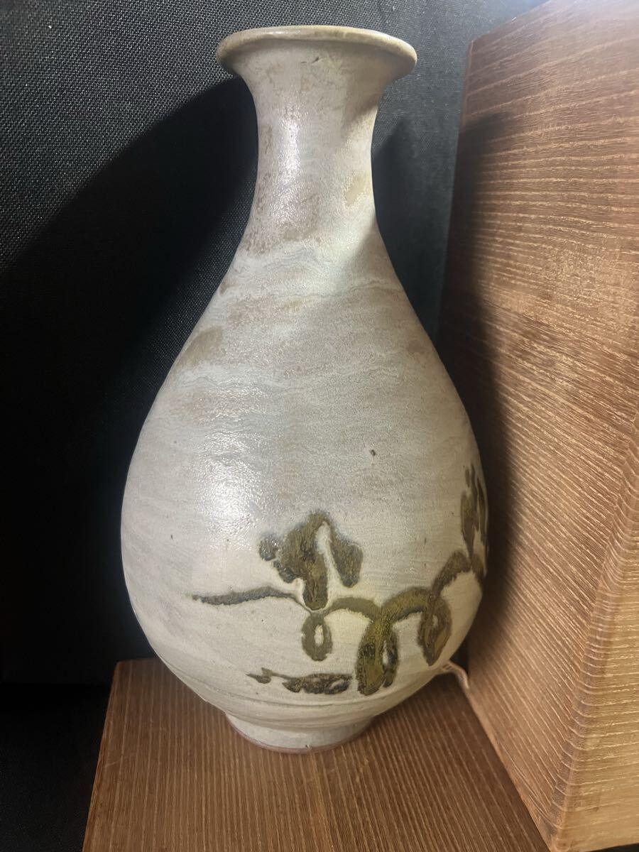 韓国人間文化財(人間国宝) 池順鐸作白磁(青白磁)染付花瓶(