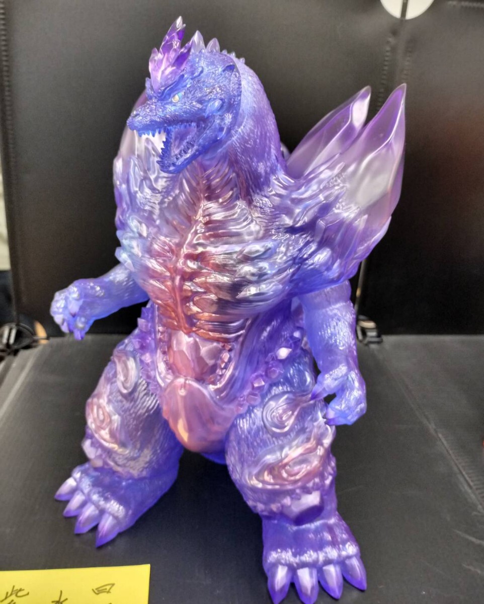 スペースゴジラ 紫水晶 frog tree ゴジラ スペゴジ プレックス 抽選