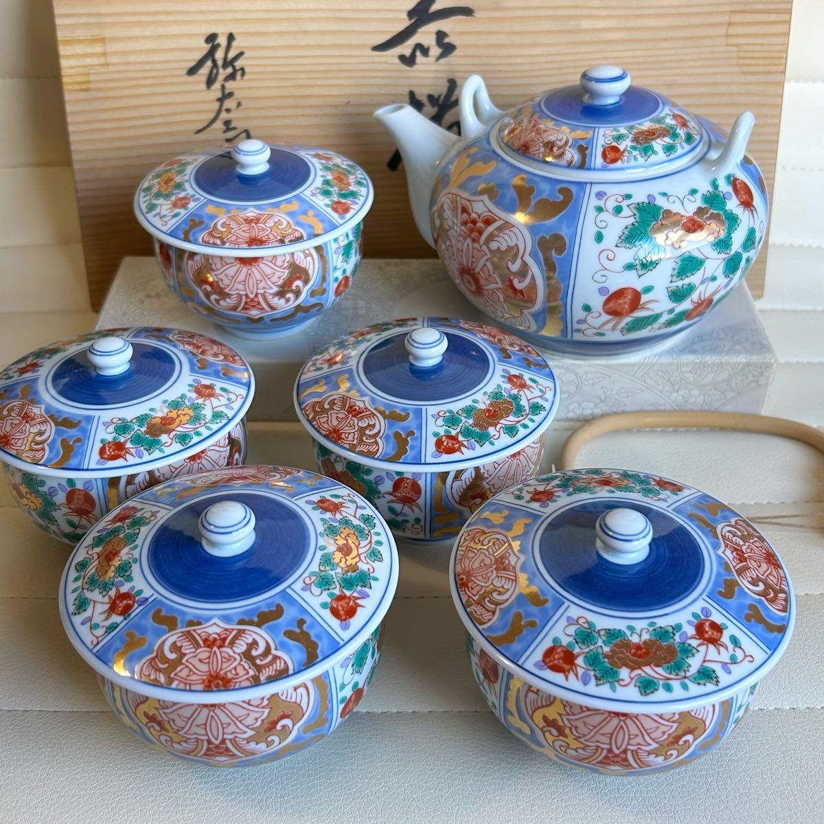 有田焼 彌右衛門窯 茶器揃 急須 蓋付き湯呑み 5客セット 金彩古伊万里