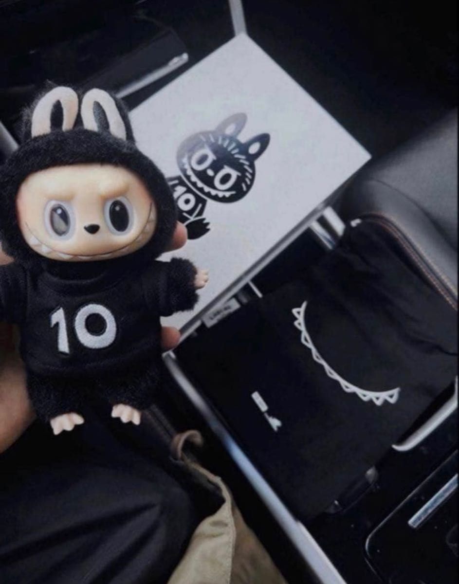 THE MONSTERS LABUBU 10周年記念展限定ぬいぐるみ｜Yahoo!フリマ（旧