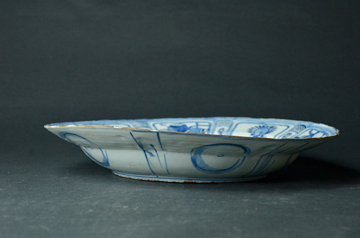 オファー 明代古染付芙蓉手花鳥寶尽紋大盤・明代青花芙蓉手花鳥寶尽紋