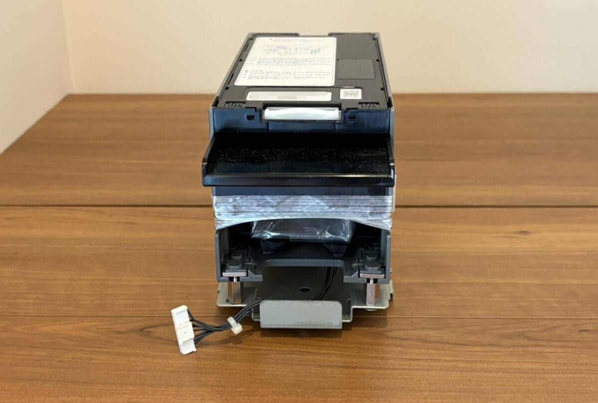 送料無料!!80枚収納グローリーメダル貸機・両替機EMS-7用ビルバリ・