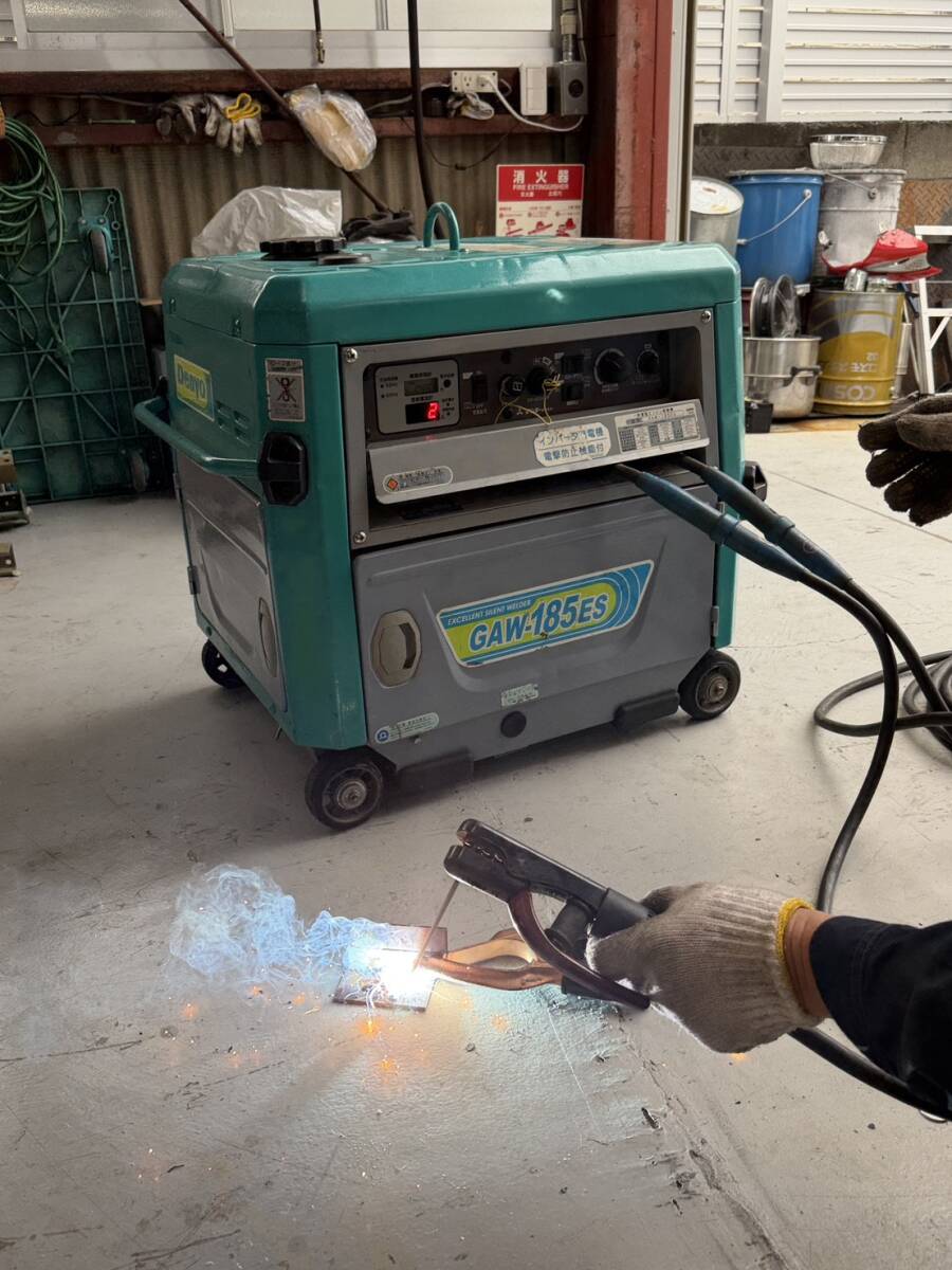 実働品 溶接確認済 Denyo デンヨー 工場 防音型エンジン溶接機 GAW