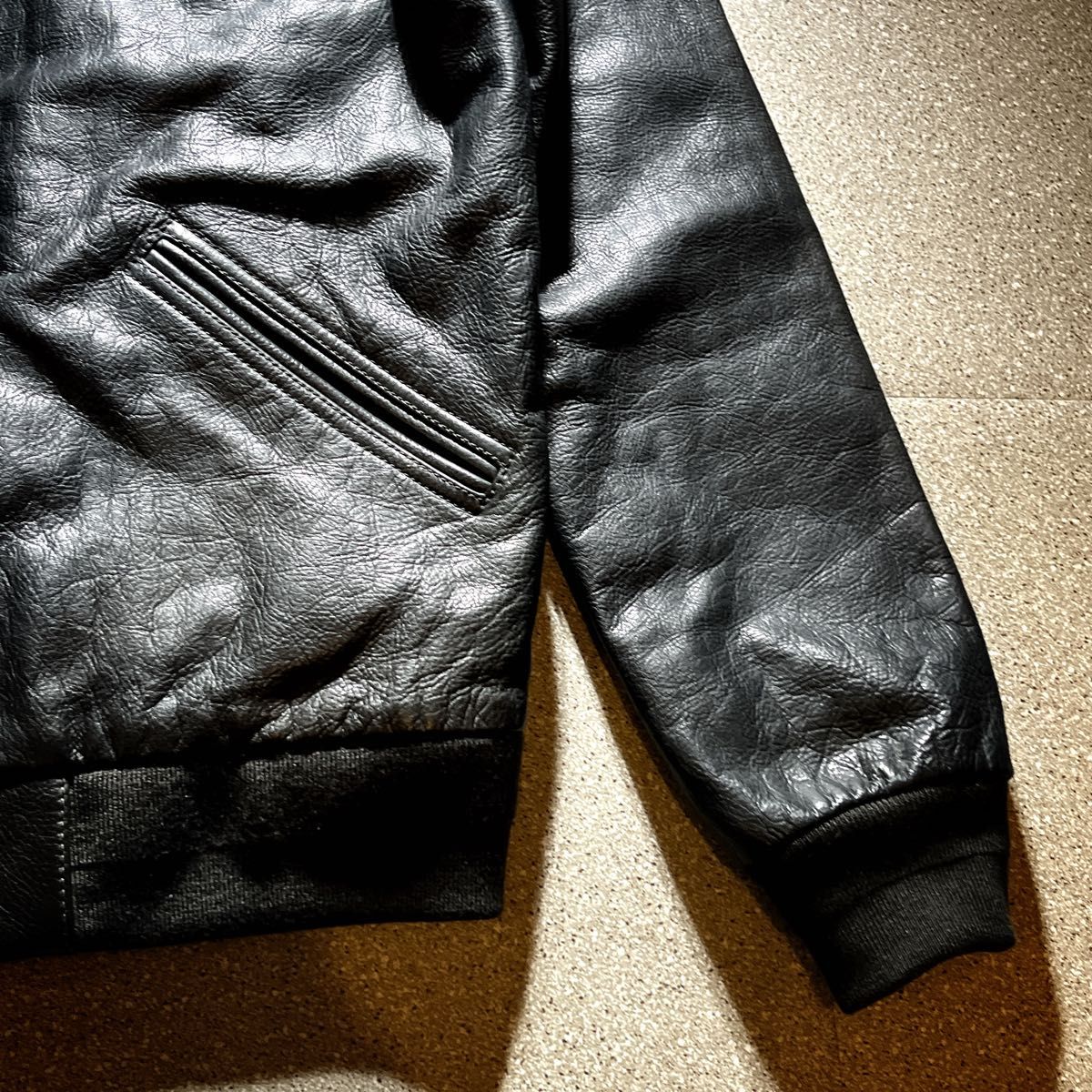 コラボ A P C carhartt アーペーセー カーハート デトロイト レザー