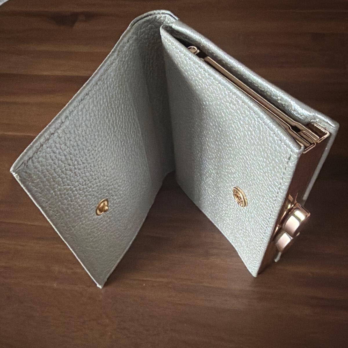 皇居限定 がま口付き二つ折り財布 シルバー 箱付き 菊の御紋｜Yahoo