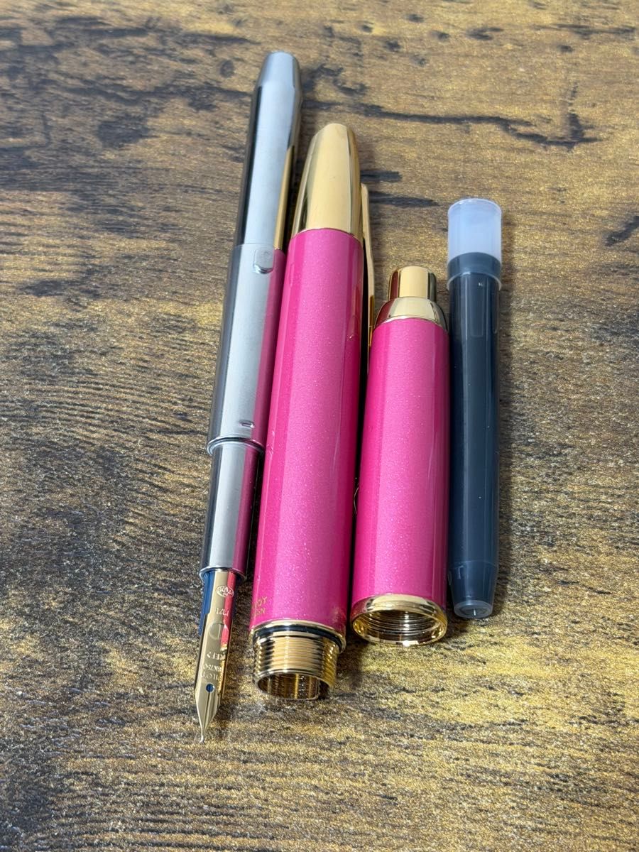 カスタム会限定 トルマリンピンク 18金 キャップレスデシモ 万年筆 EF