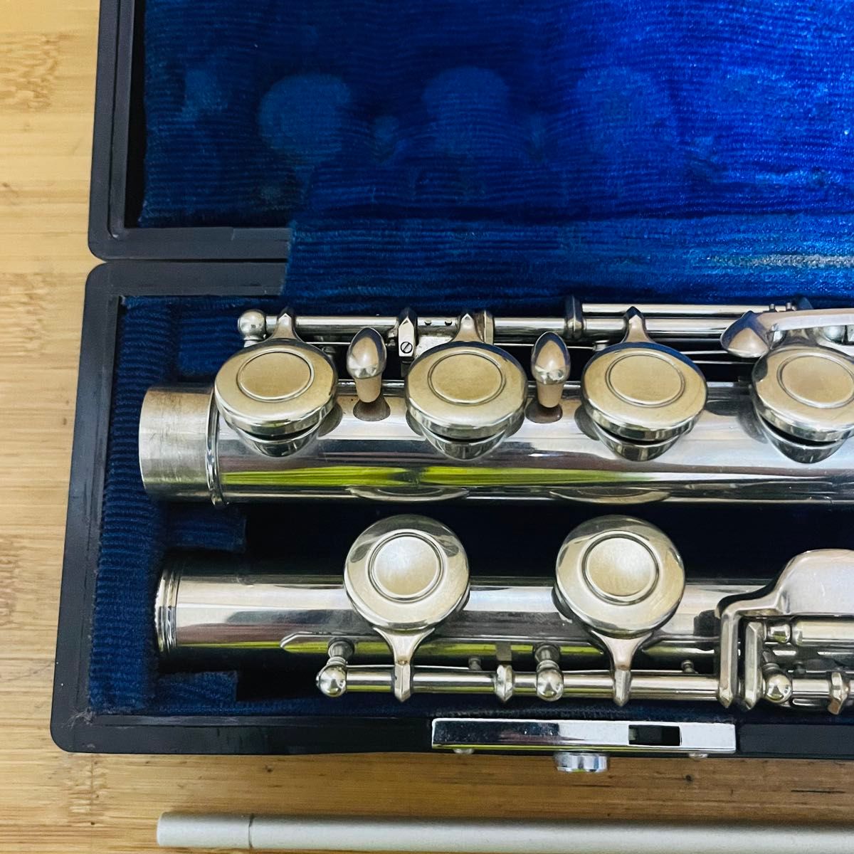 ヤマハ フルート YFL-23 ケース付き 譜面台無し 初心者に最適 現状品