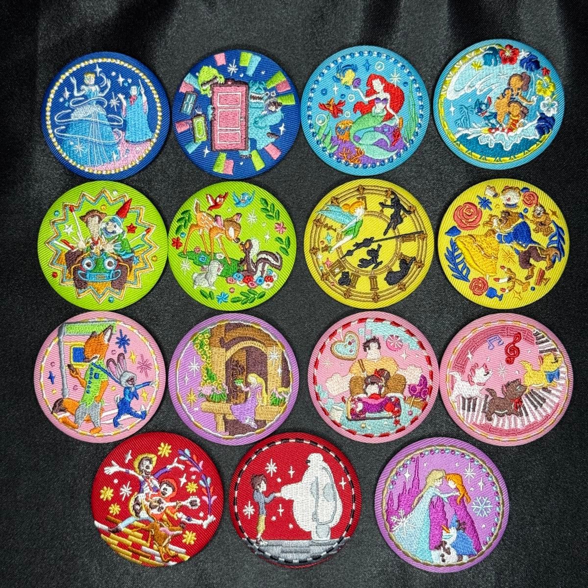 ディズニー 刺繍 缶バッジ 第1弾 15種 第2弾 15種 Wフルコンプ Disney