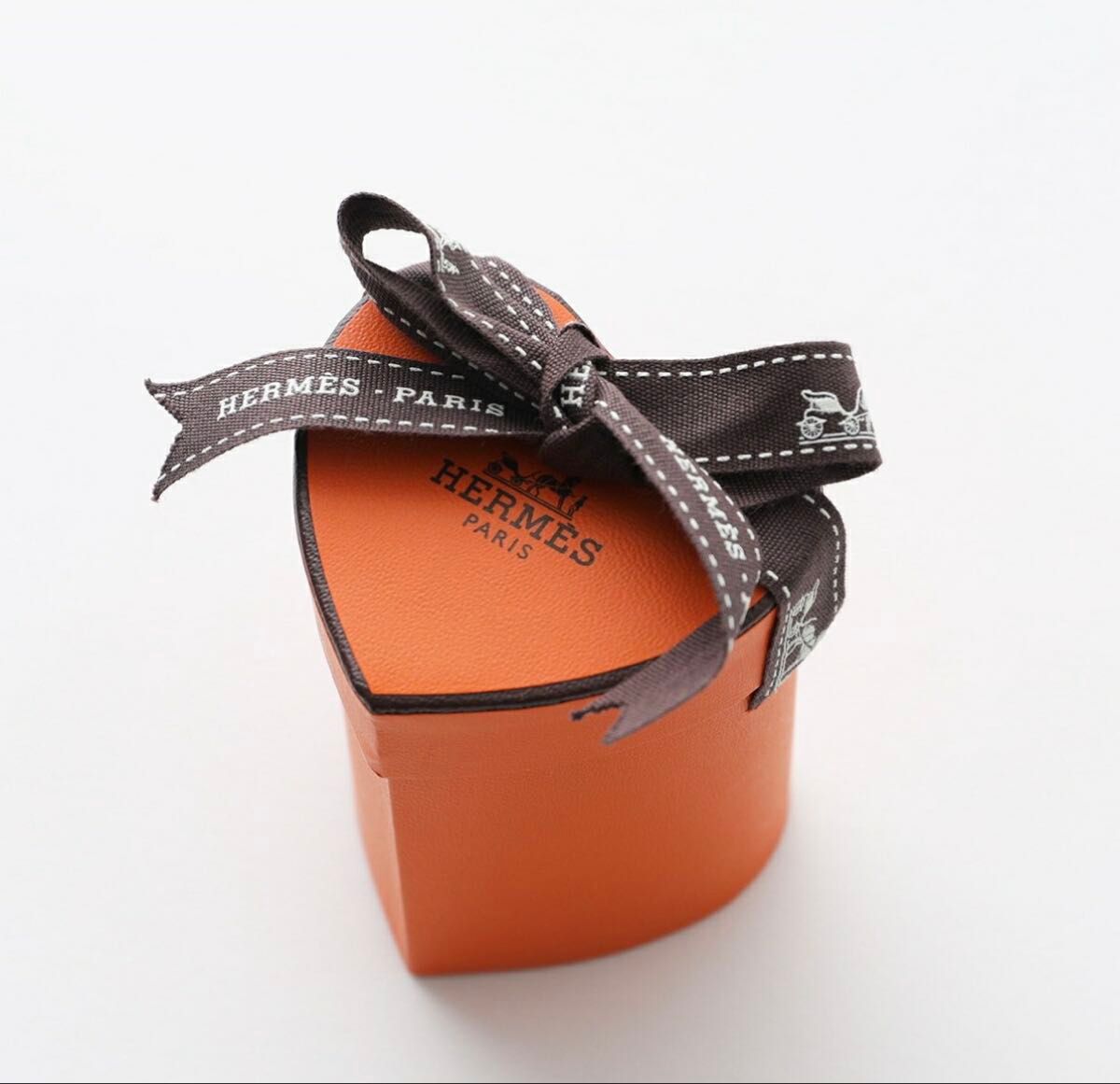 バレンタイン限定 ハート型ツイリーボックス（1個） エルメス HERMES