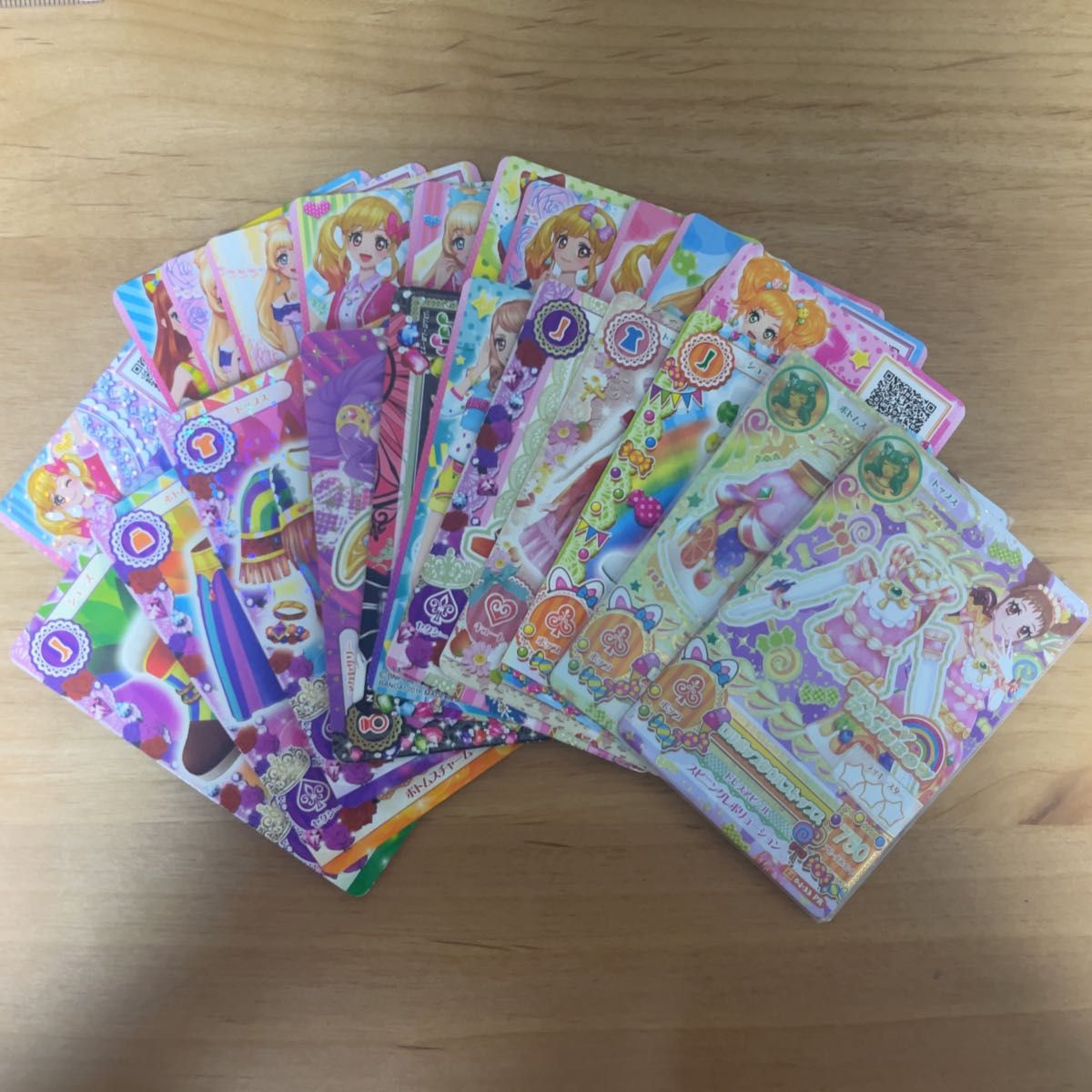 アイカツカードまとめ売り アイカツカードまとめ売り オンライン 通販