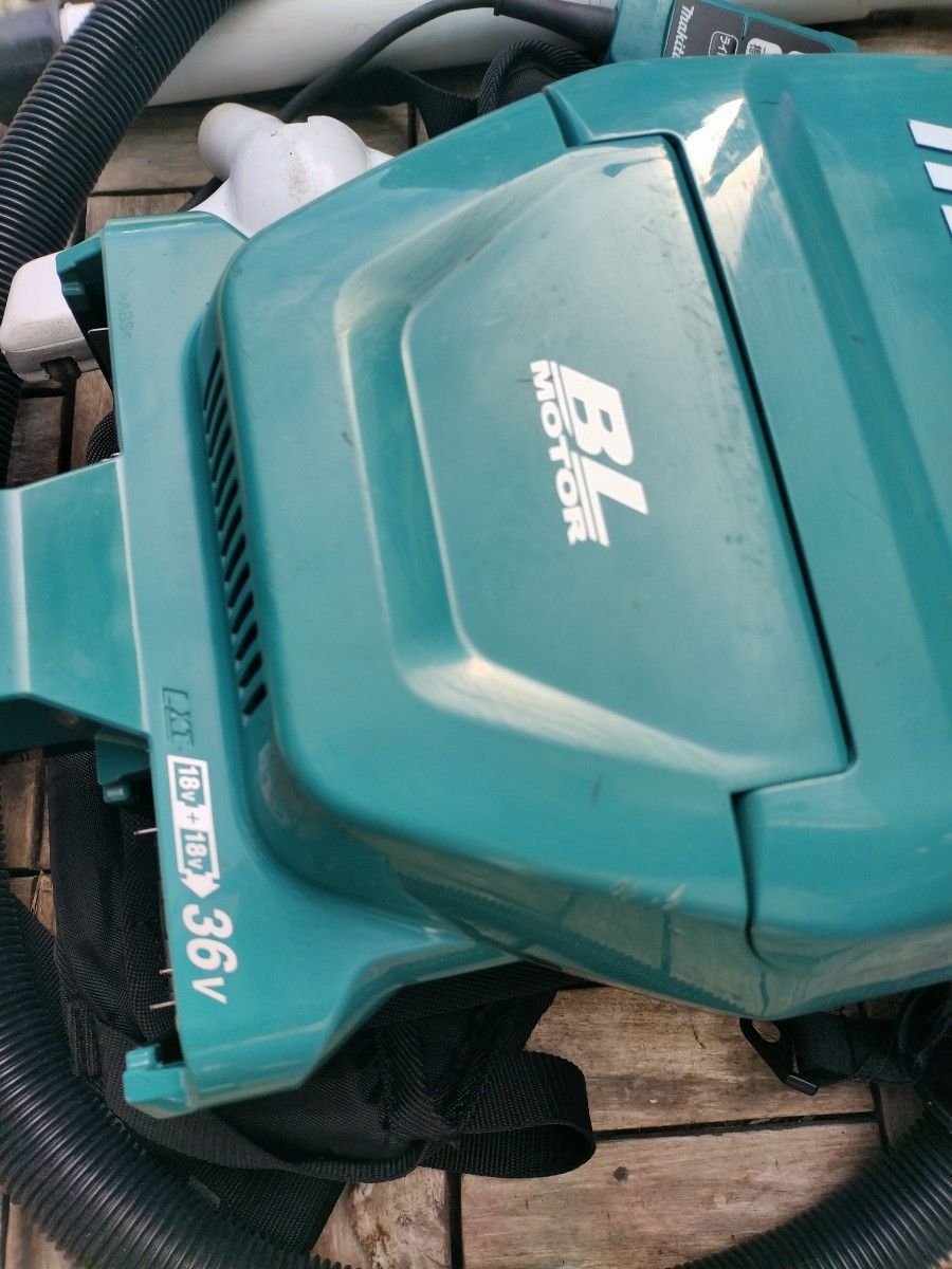 ⭐️Makita VC260D 背負い式コードレスクリーナー ジャンク品