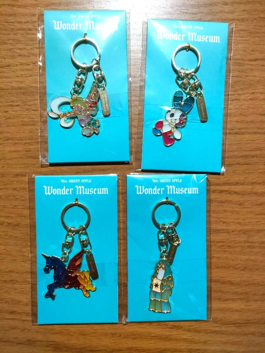 ステンドグラスキーホルダーwondermuseumワンダーミュージアム Mrs