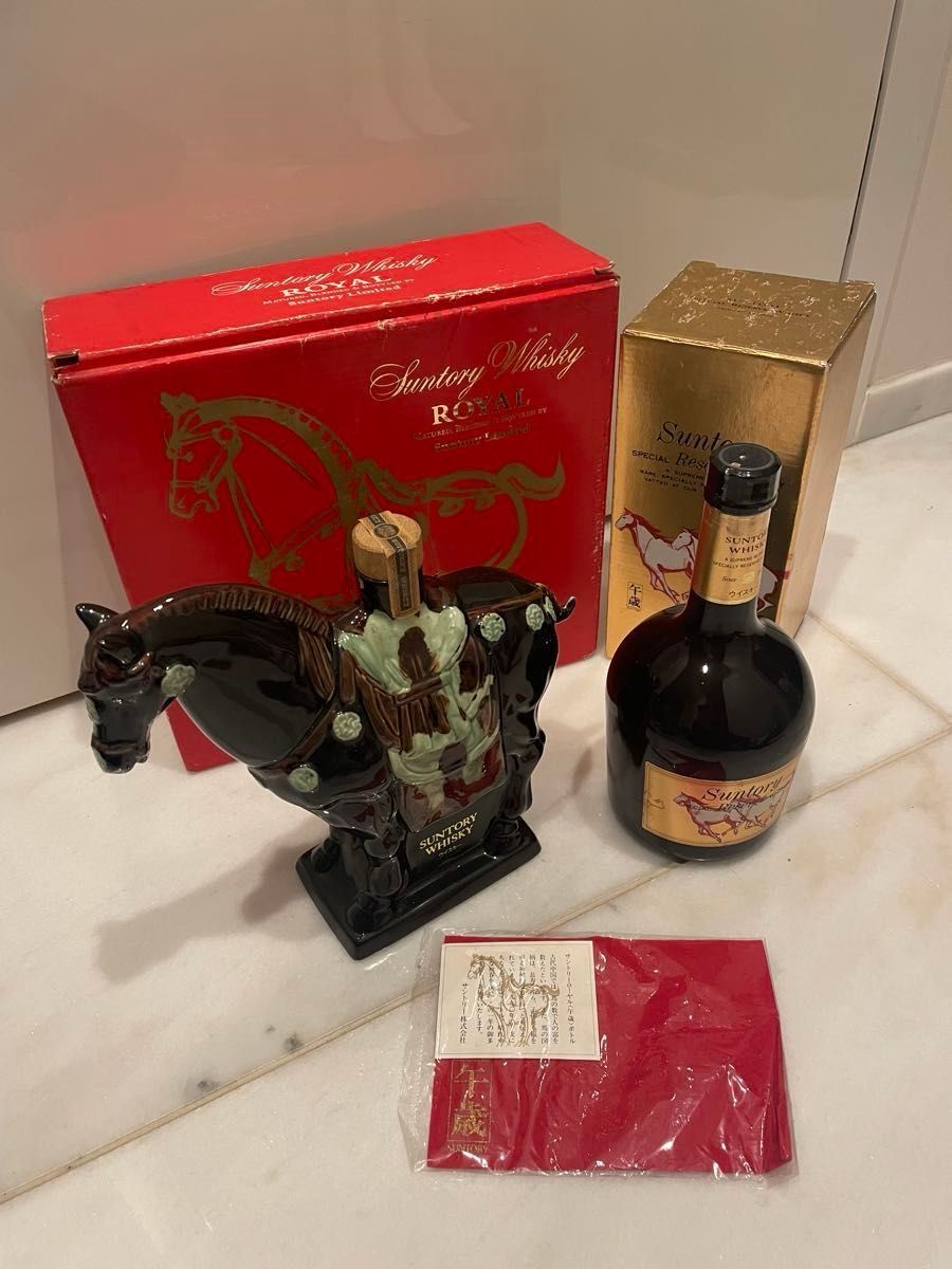 サントリーウィスキーローヤル干支ボトル リザーブ干支ボトル 馬 古酒