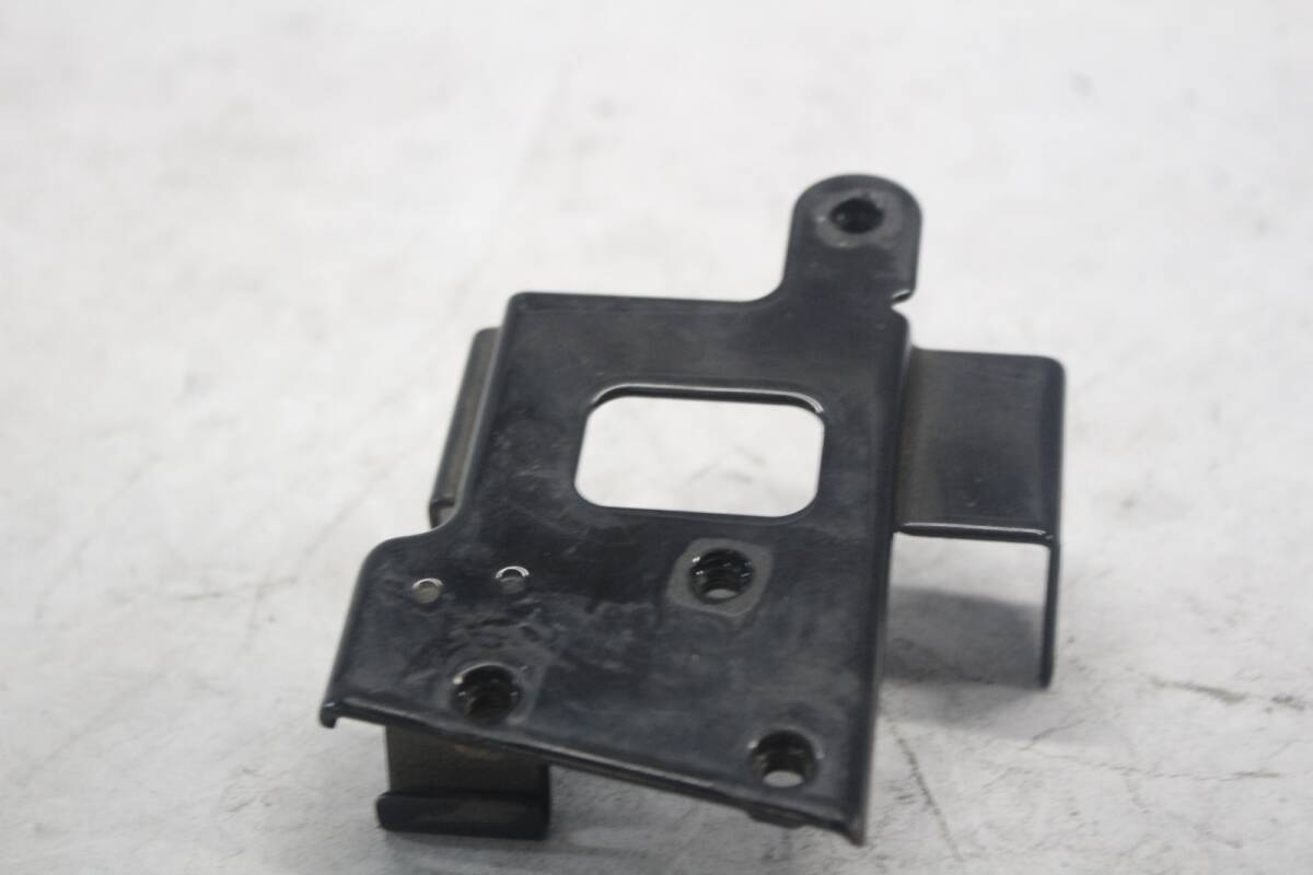 レギュレーターブラケット 11045-1599 1996カワサキ ニンジャ 600R