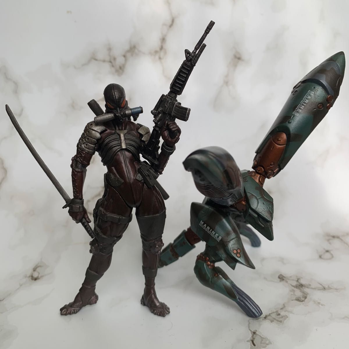 コナミフィギュアコレクション メタルギアソリッド2 フィギュア 2体