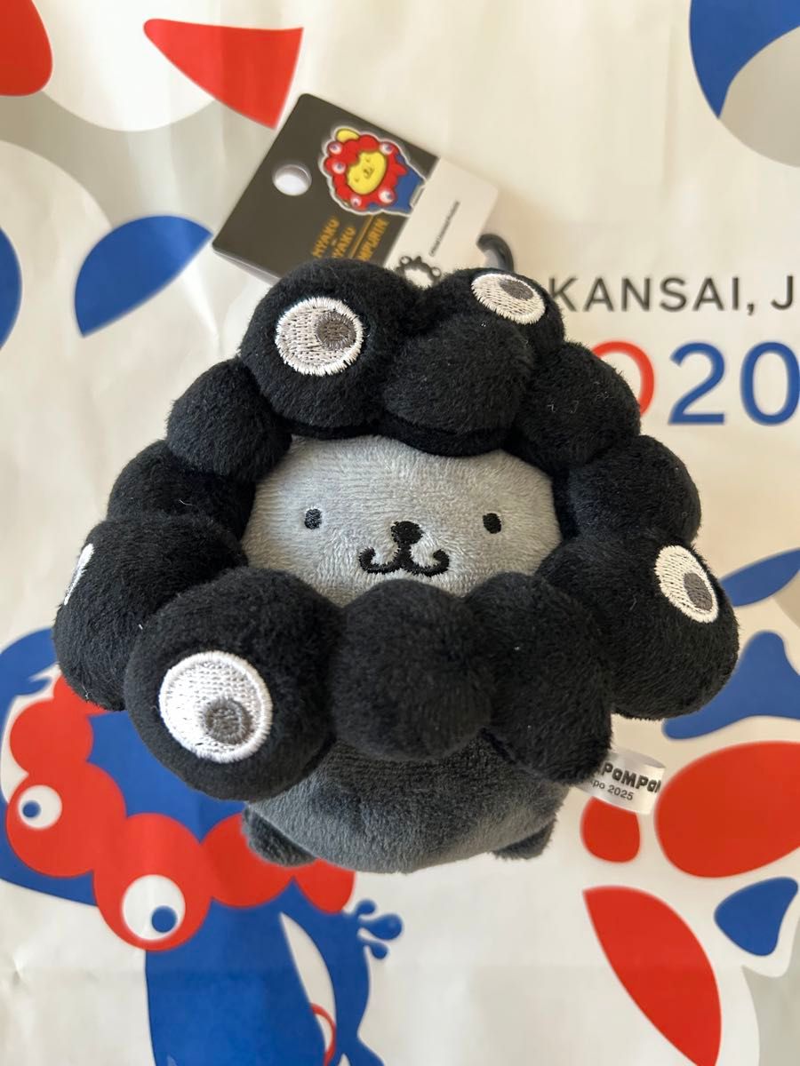 ポムポムプリン 黒サンリオ ミャクミャク カラビナ なりきりぬいぐるみ