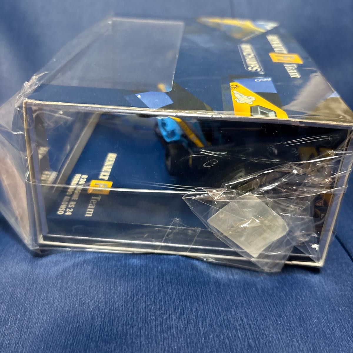 未使用】ミニチャンプス ルノー F1 チーム R24 ミニカー｜Yahoo!フリマ