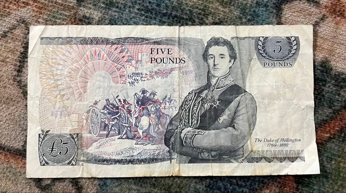 や*い様 【イギリス】旧紙幣 7種類8枚 イギリス】旧紙幣 7種類8枚