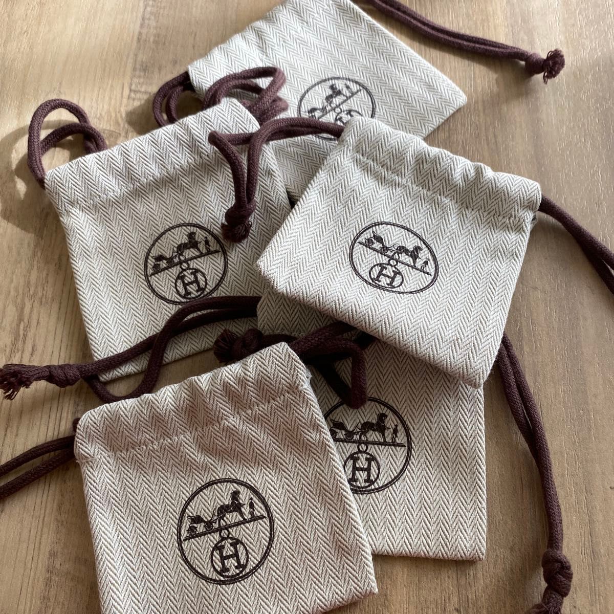 正規品 美品エルメス保存袋巾着袋 靴袋 シューズなど入れ8セット（16枚