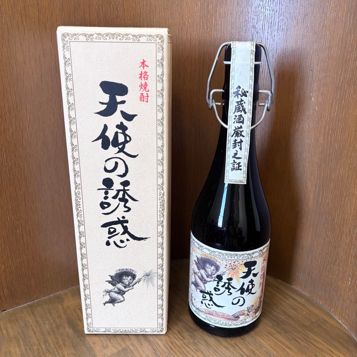 新品未開封 天使の誘惑 アルコール 40度 720ml 化粧箱付き 銘酒 西酒造
