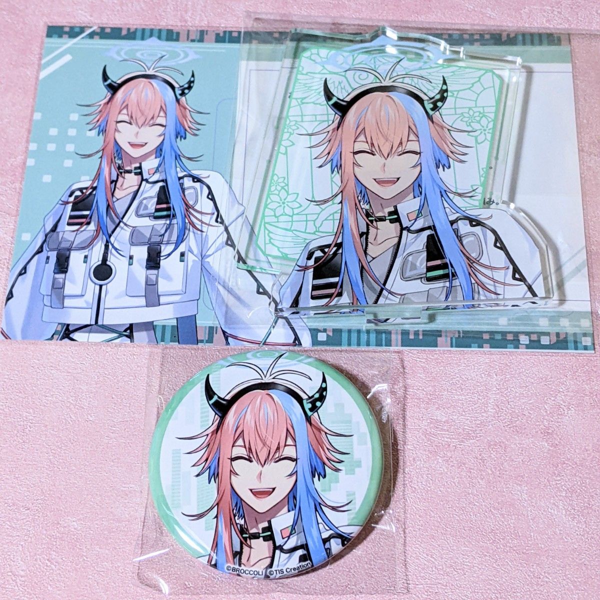 UN LOGICAL アンロジカル WonderGOO 特典 ユーリ アクリルスタンド 缶