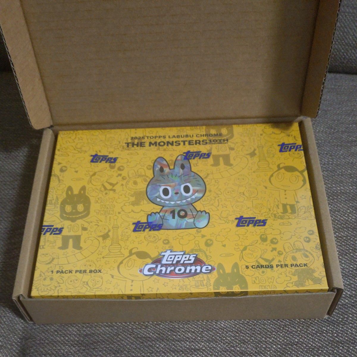 Topps Chrome Labubu 10周年記念BOX ラブブトレカ 新品未開封｜Yahoo