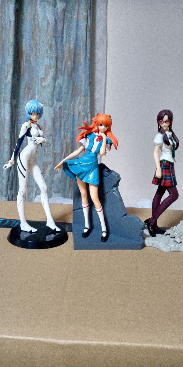 新世紀エヴァンゲリオン フィギュア 綾波レイ・ アスカ ・マリ 3体