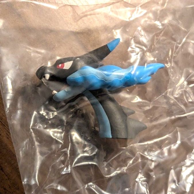 激レア】未開封新品 ポケットモンスター 組立可動 メガリザードンX