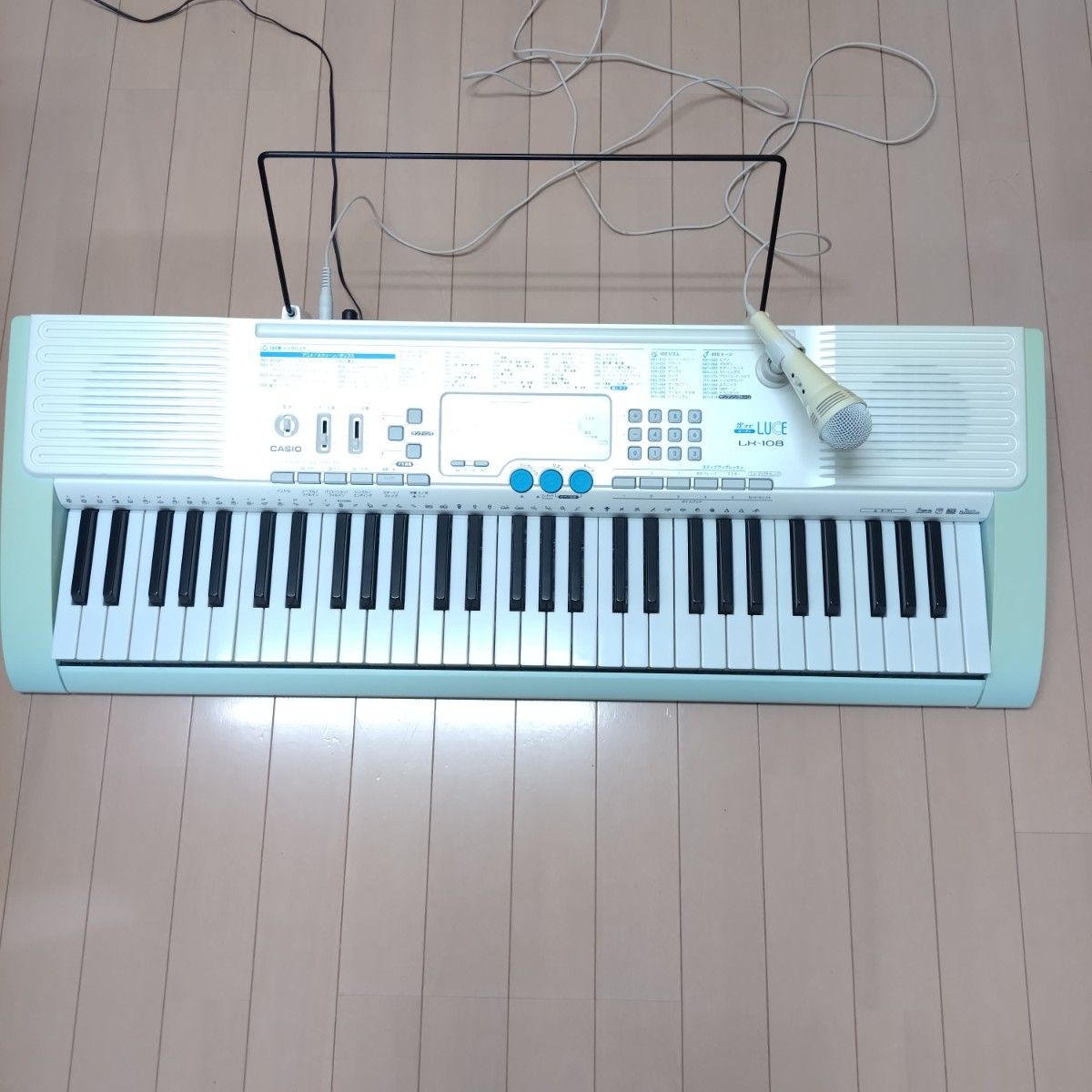 CASIO LK-108 カシオ かわいい電子ピアノ 光ナビゲーションキーボード