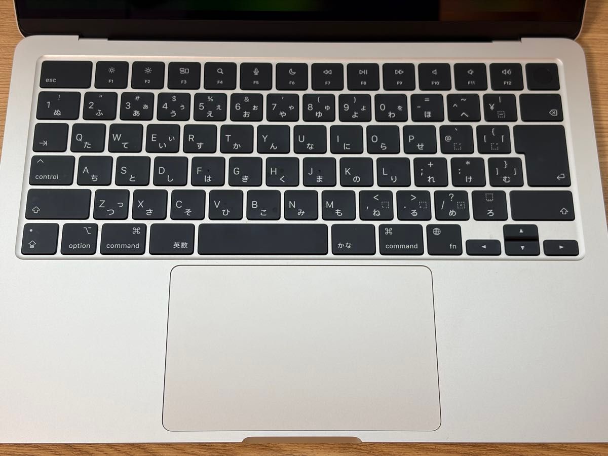 バッテリー100% M2 MacBook Air 8GB/256GB スターライト｜Yahoo!フリマ