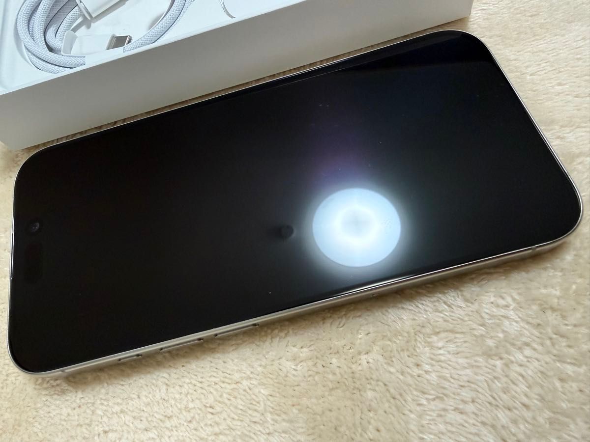 美品 iPhone 15 Pro 256GB ナチュラルタニウム SIMフリー 本体 89