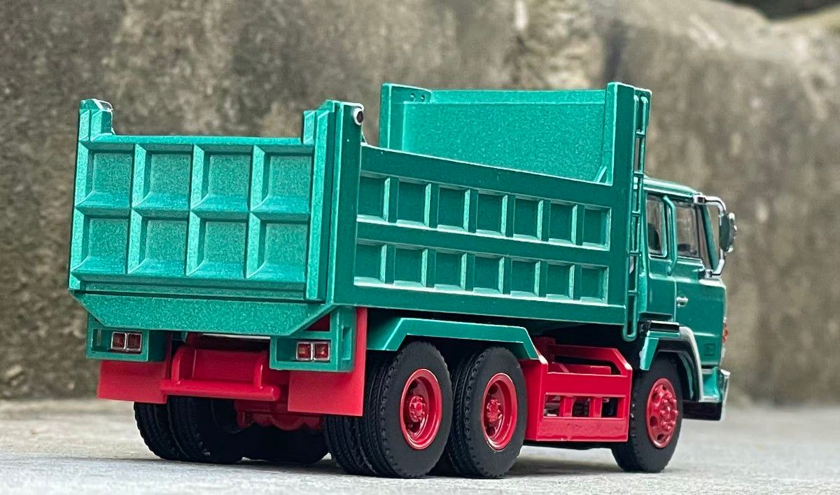 DBGT 1/64 日野 スーパードルフィン ダンプ トラック (グリーン