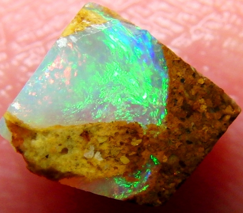 1 60 cts 天然 ボルダーオパール 原石 未研磨 鉱物標本｜Yahoo!フリマ