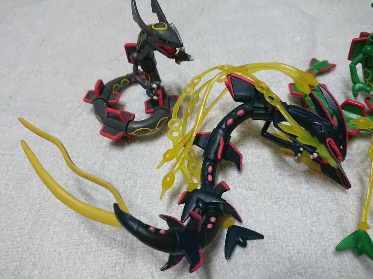 ポケモン モンコレ レア 黒いメガレックウザ 黒 色違い レックウザ