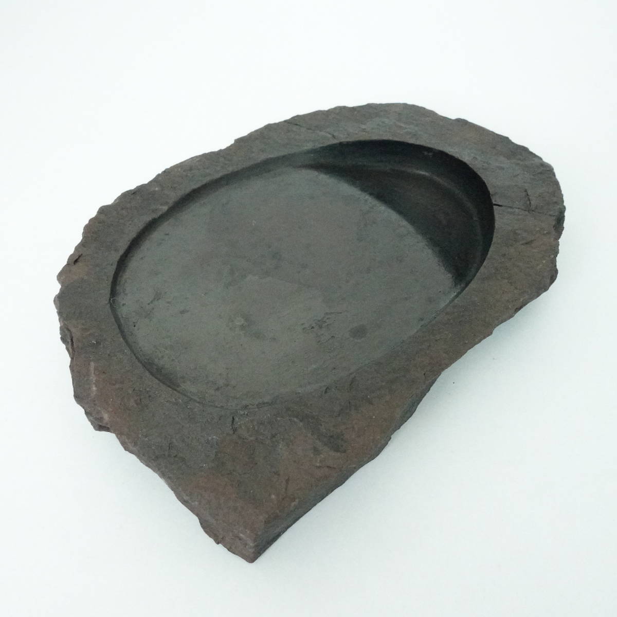 1336 書道 硯 赤間硯 赤間紫金石 梅文 昭竜山作 未使用 【公式通販】