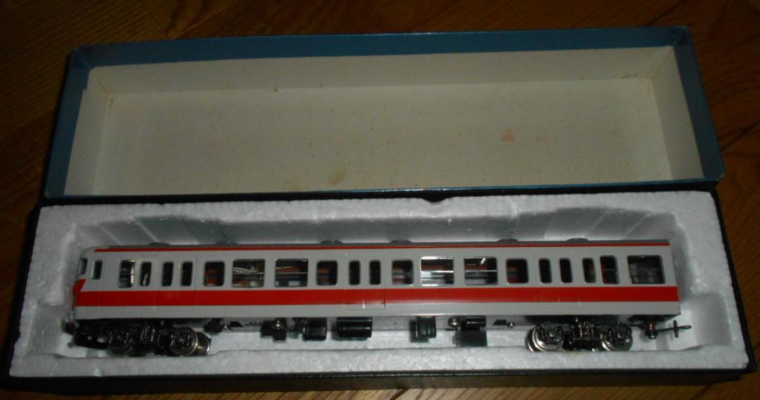 カツミ クハ111 HOゲージ 関西線色