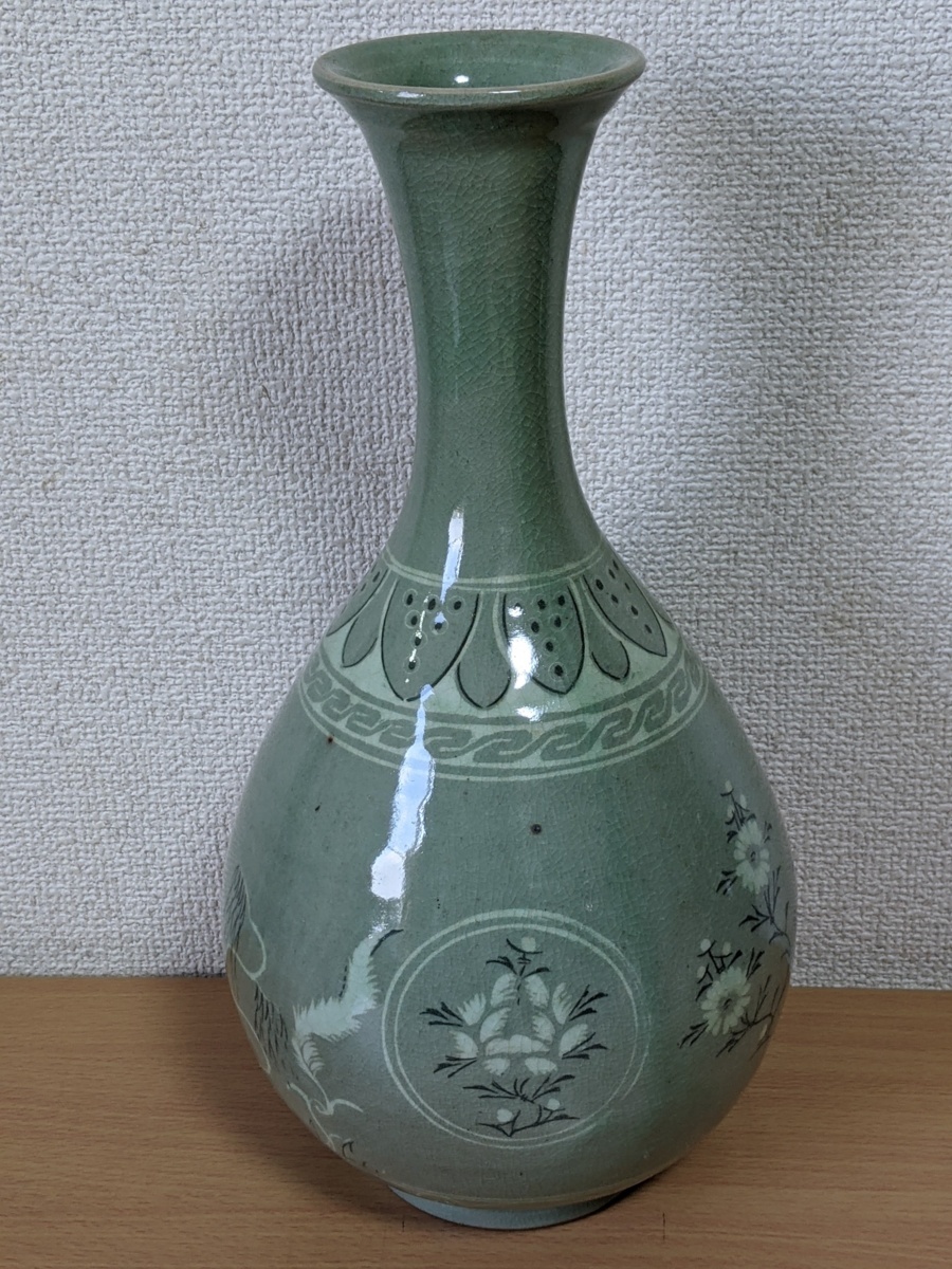 Yahoo!オークション - 高麗 青磁 壷 壺 ツボ/花瓶/花器/花生/花入/飾り