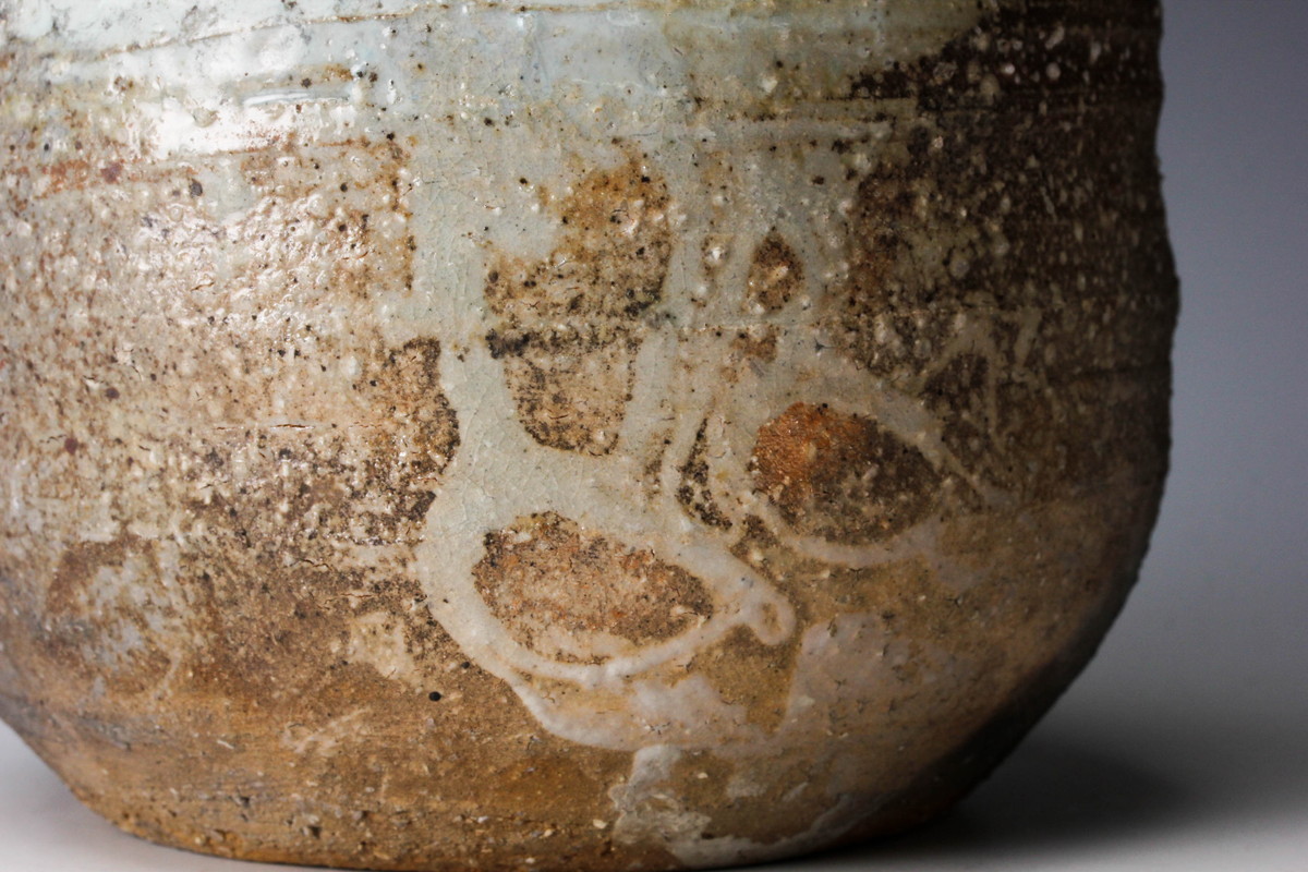 佳香】十三代 坂田泥華 高さ24cm 2024 萩灰被耳付花入 共箱 本物保証