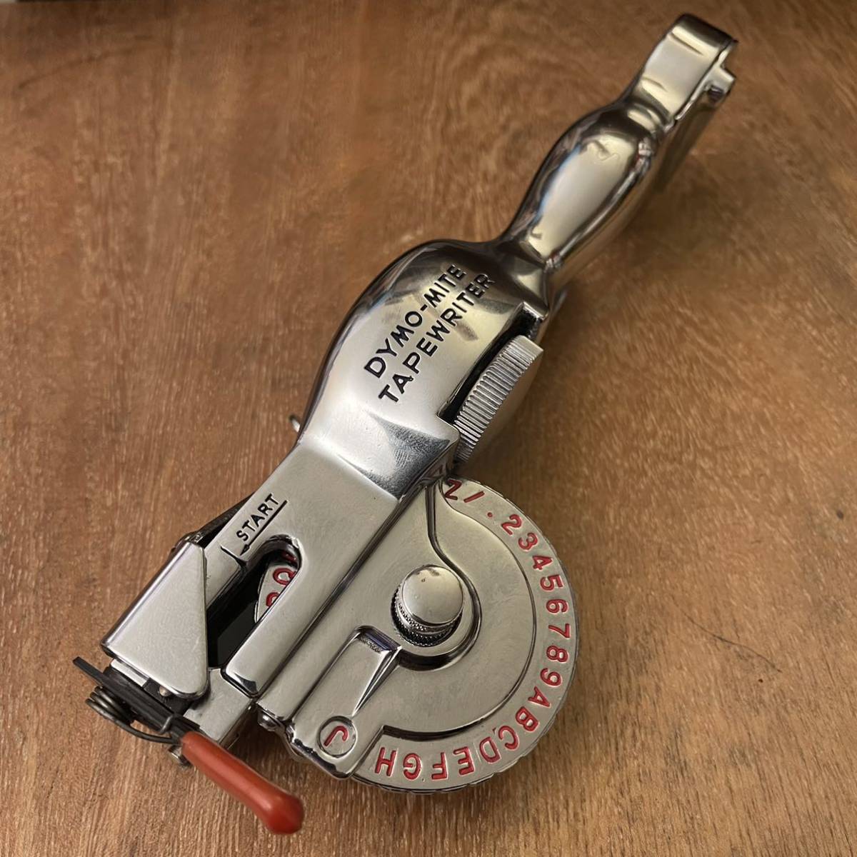 Yahoo!オークション - 【美品】ダイモ テープライター DYMO M-11 ビン