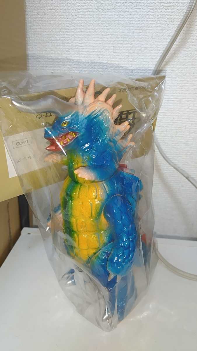 Yahoo!オークション - やまなや怪獣郷デッドキング1期ソフビ ミラーマ