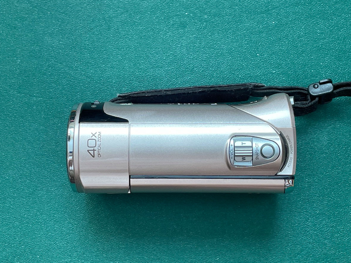 赤外線ビデオカメラ】Victor GZ-HM670 小売 赤外線仕様 極上品◇Victor