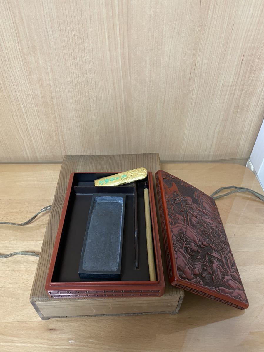 最終値下げ 中国骨董【古い唐物山水人物図彫漆堆朱大きめご硯箱、