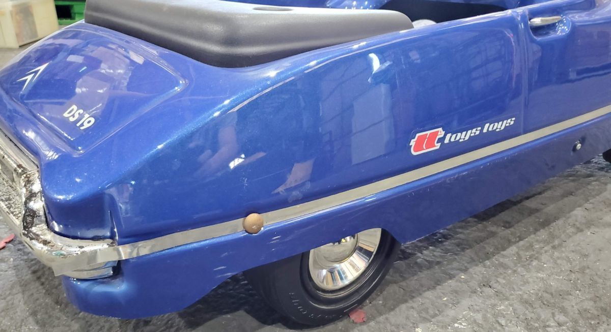 Sale! / CITROEN / シトロエン DS19 イタリア製ペダルカー イタリア