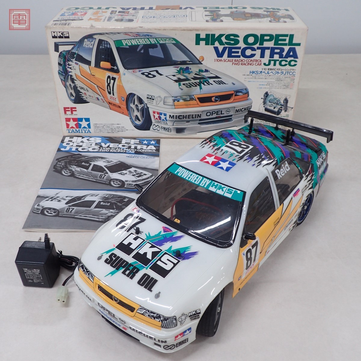 HKS Opel Vectra 1/10 FFラジコンカーキット HKS Opel Vectra 1/10 FF